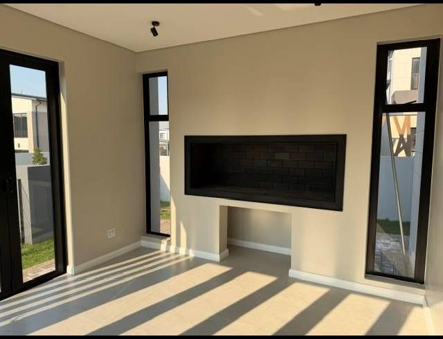 4 BEDROOM HOUSE FOR SALE IN FOUNTAINBROOK ESTATE